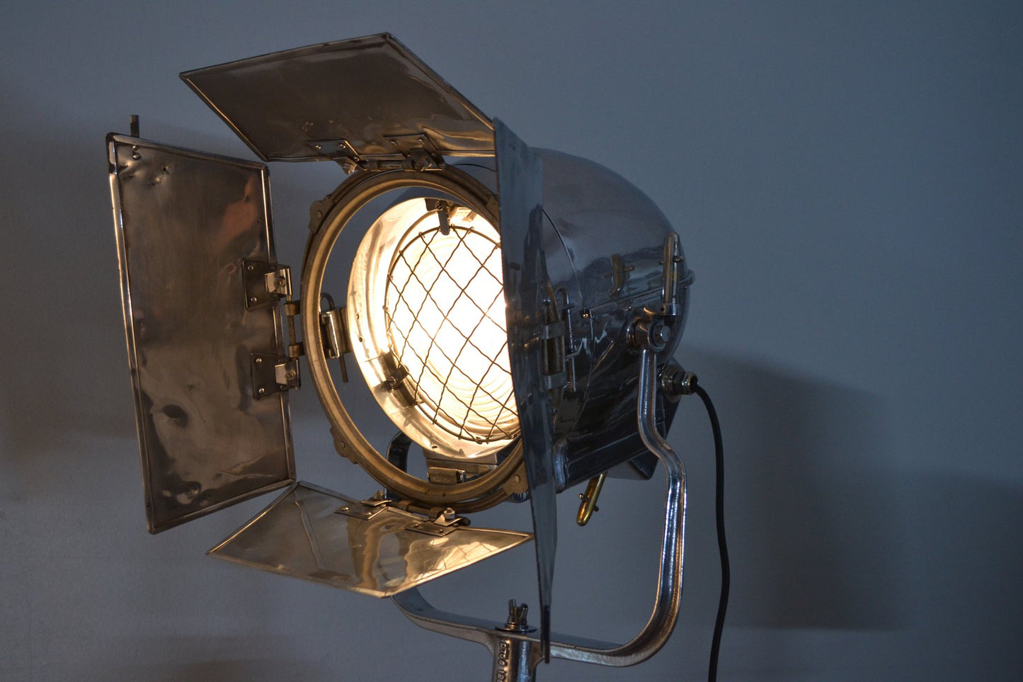 Mole Richardson Superpup vintage spotlight
